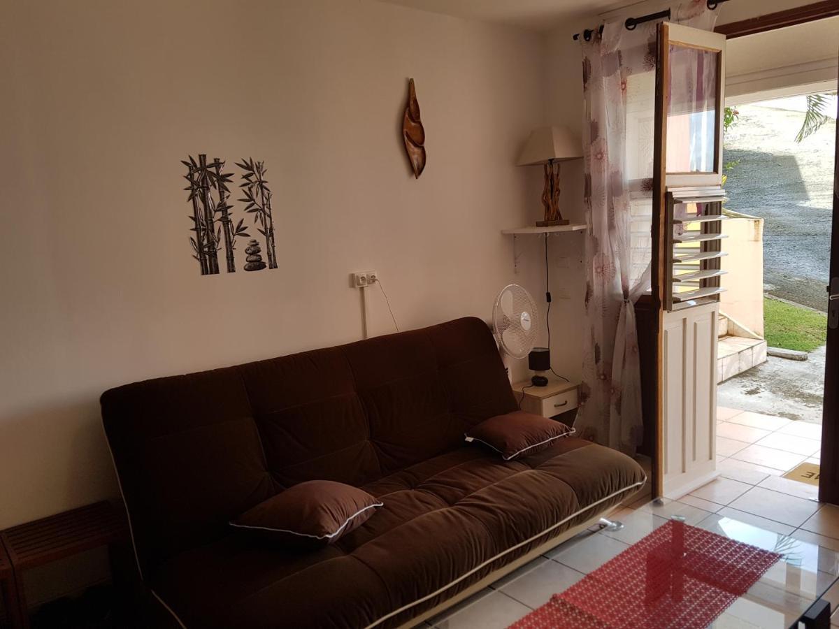 Hibiscus Apartment Ле Госие Екстериор снимка